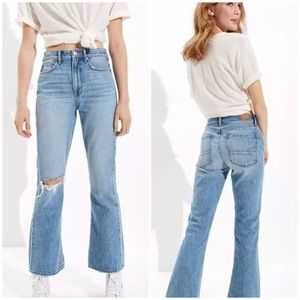 American Eagle Distressed 90's Flare Jeans in Blue Short Inseam